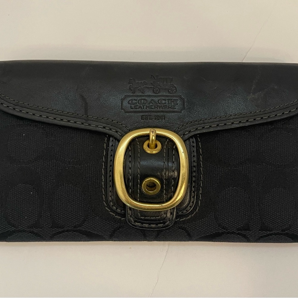 Coach Signature Buckle TriFold Wallet